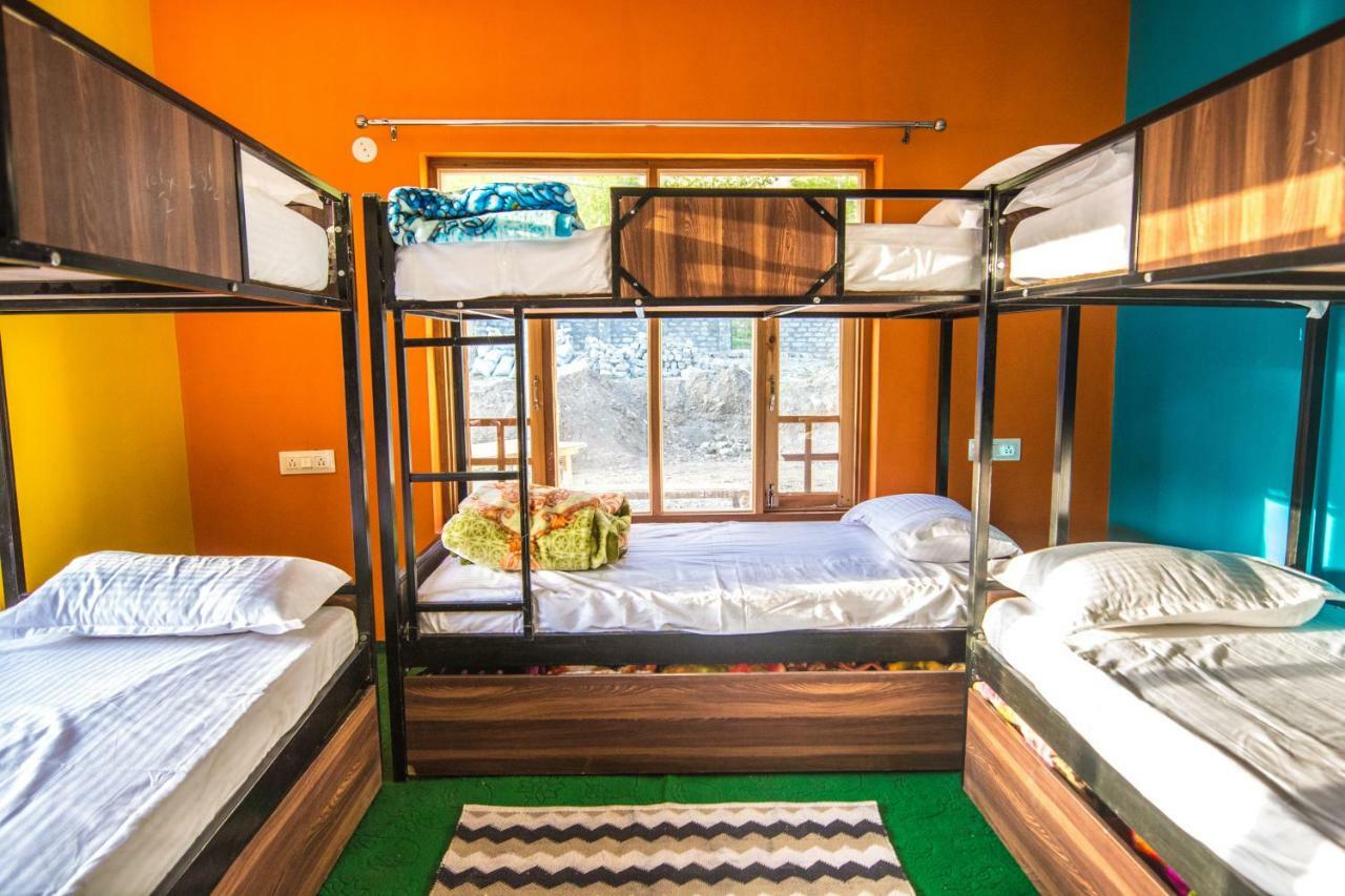 The Alpinist Cafe And Retreat Hotel Kaza Kültér fotó