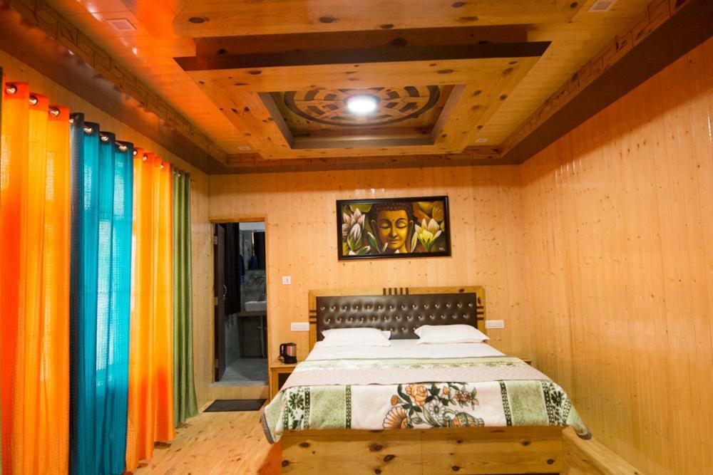 The Alpinist Cafe And Retreat Hotel Kaza Kültér fotó
