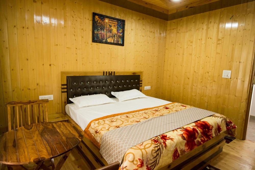 The Alpinist Cafe And Retreat Hotel Kaza Kültér fotó